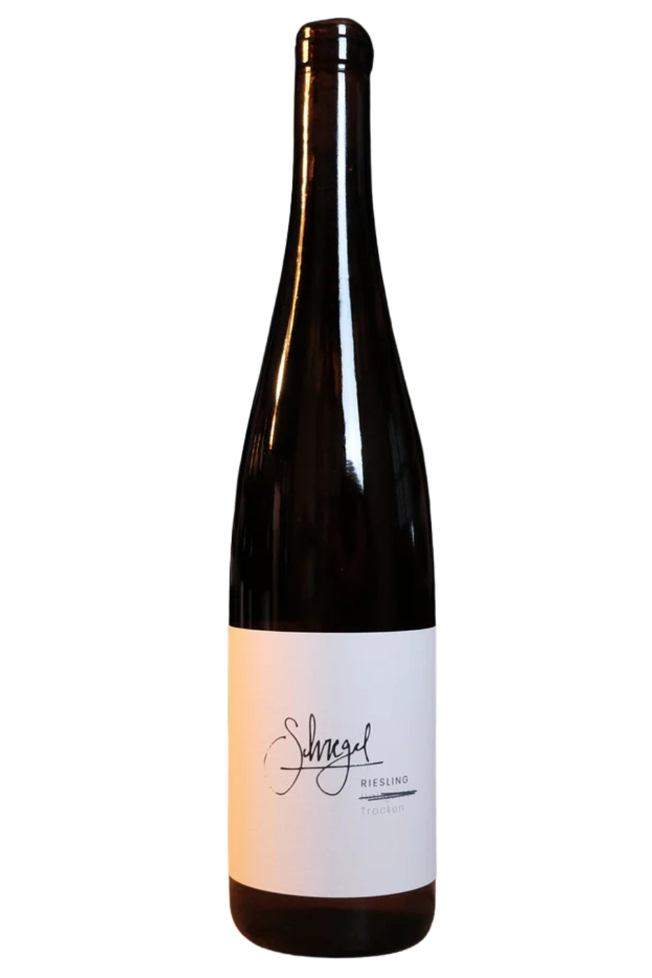 Flasche Schregel Riesling Trocken Wein mit weißem Etikett auf weißem Hintergrund